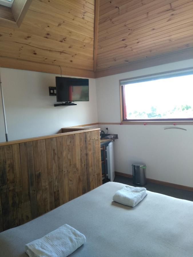 Cherry Top Farmstay - Boutique Eco Village Lilydale Exterior foto
