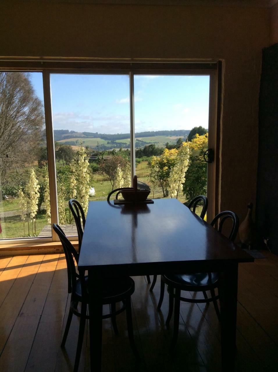 Cherry Top Farmstay - Boutique Eco Village Lilydale Exterior foto